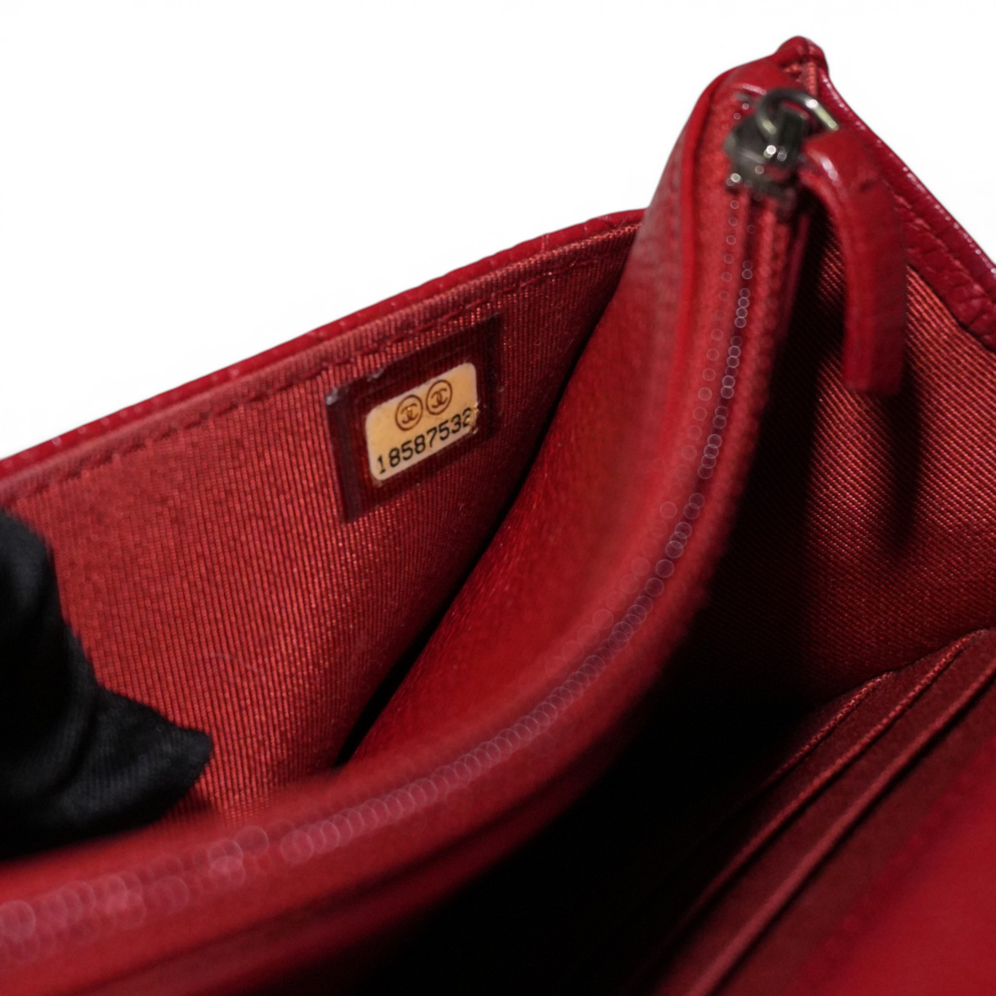 Chanel - WOC Red Caviar Holo 18 (SHW)