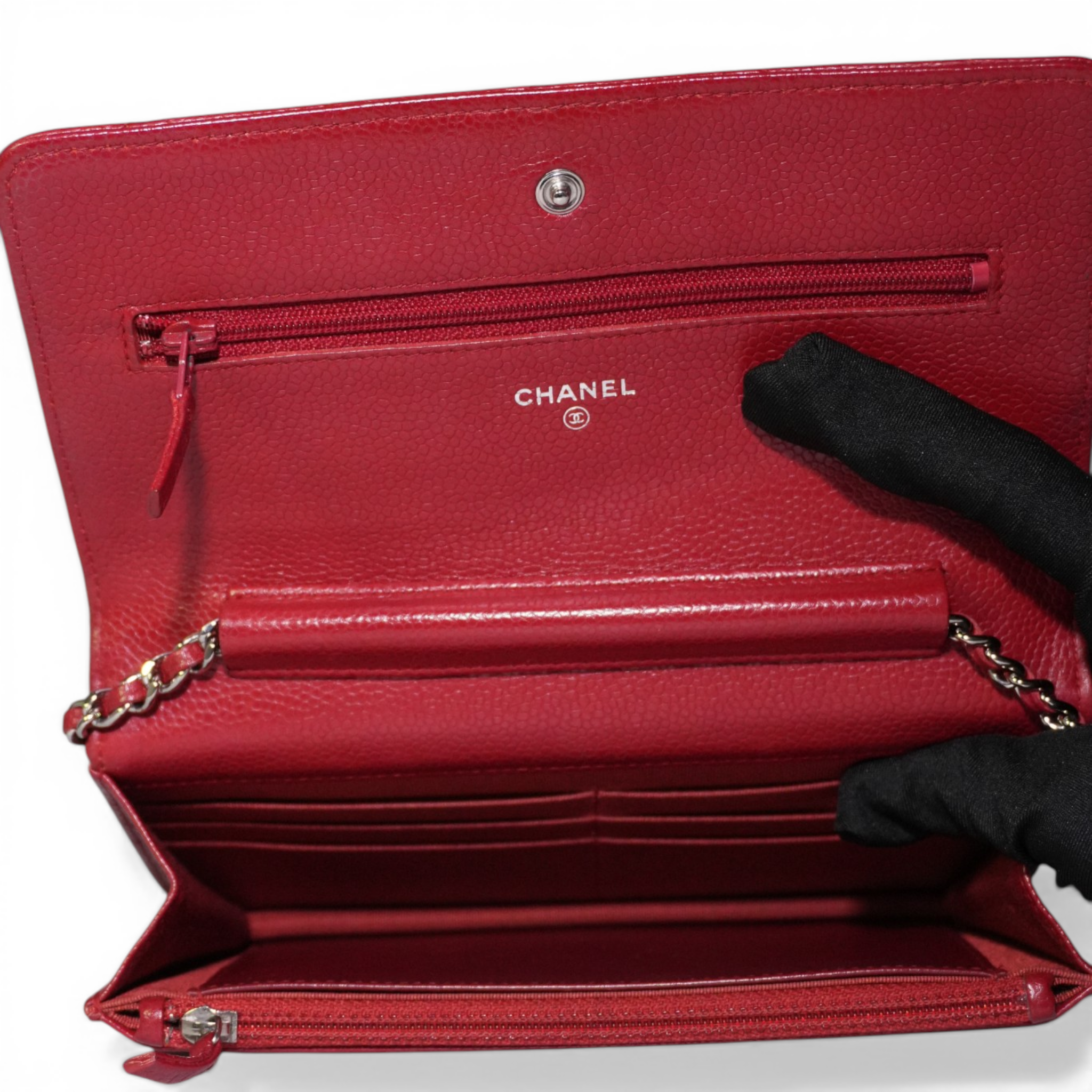 Chanel - WOC Red Caviar Holo 18 (SHW)