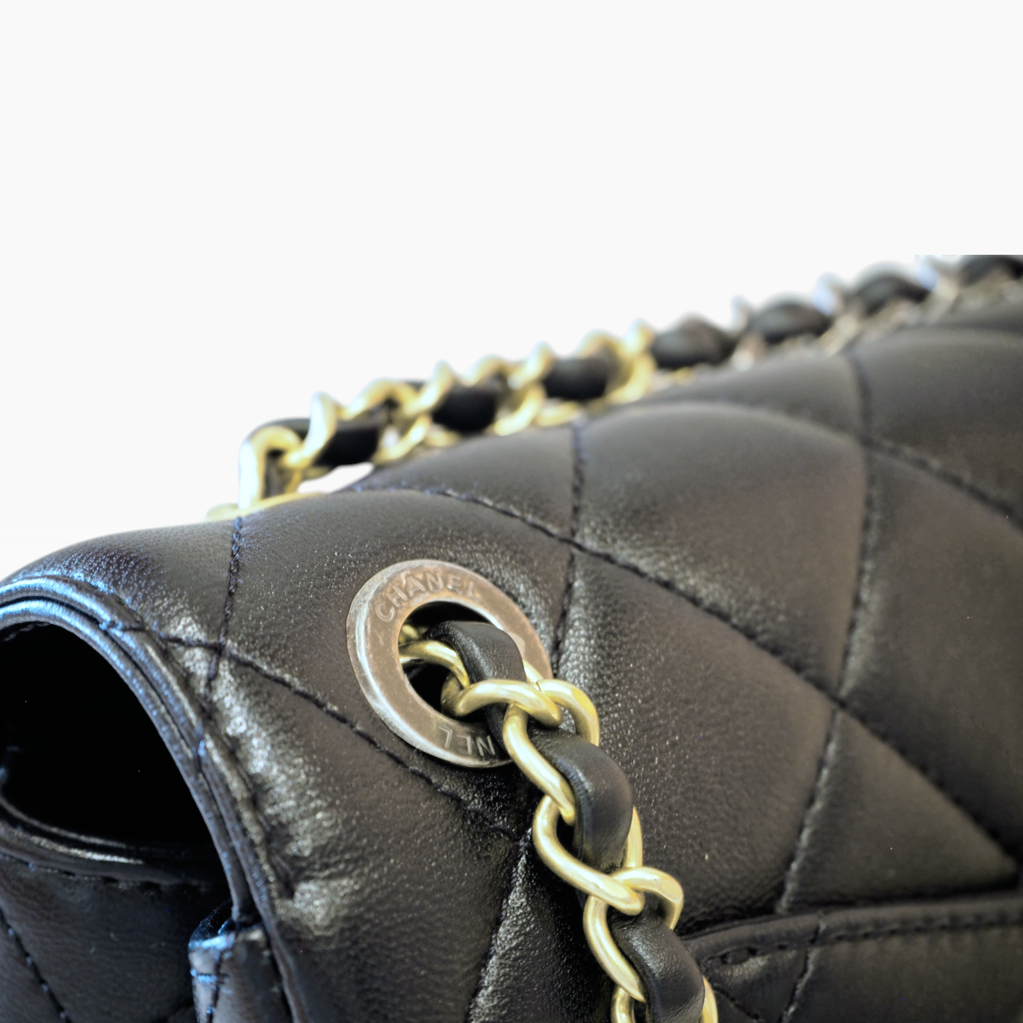 NEW CHANEL - 8.5" Matelasse Hairpin Shoulder Black Microchip
