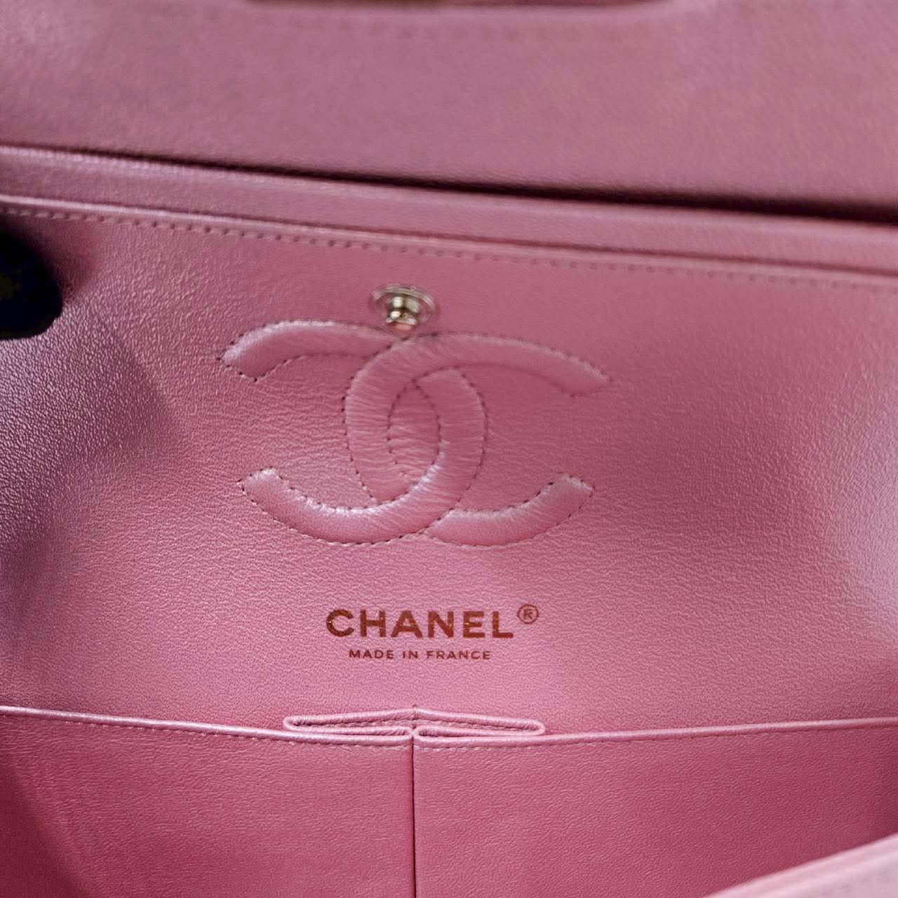 **Rare Find** Chanel 9 Unicorn Colour / Iridescent Pink Caviar - GHW