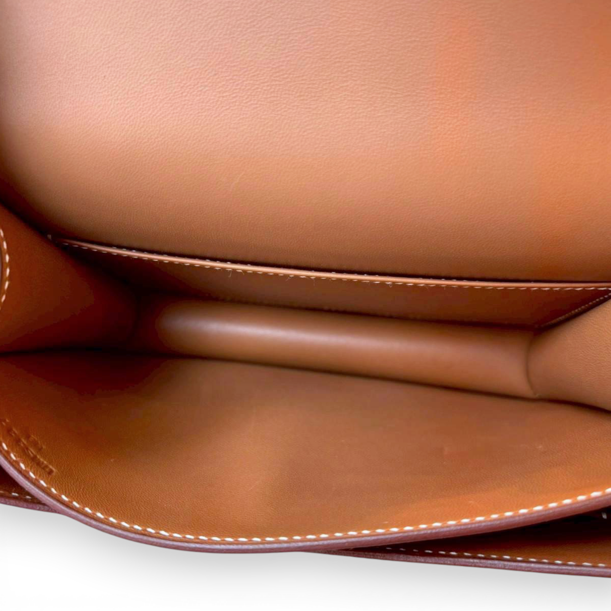 Hermès - Constance 18 Gold Colour Epsom (GHW)