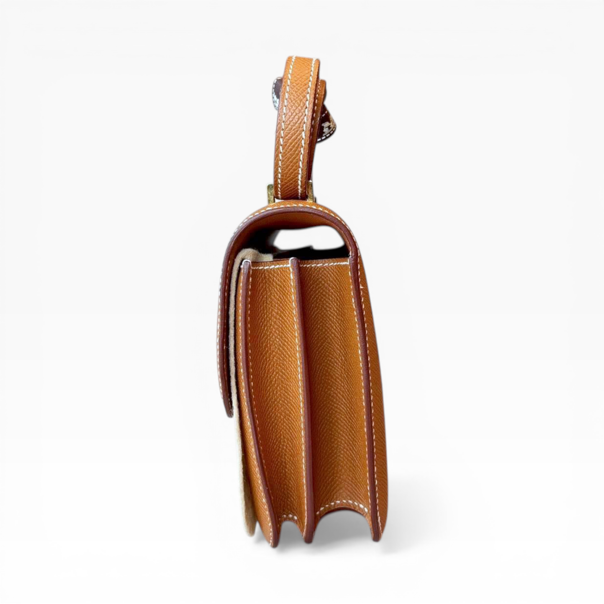 Hermès - Constance 18 Gold Colour Epsom (GHW)