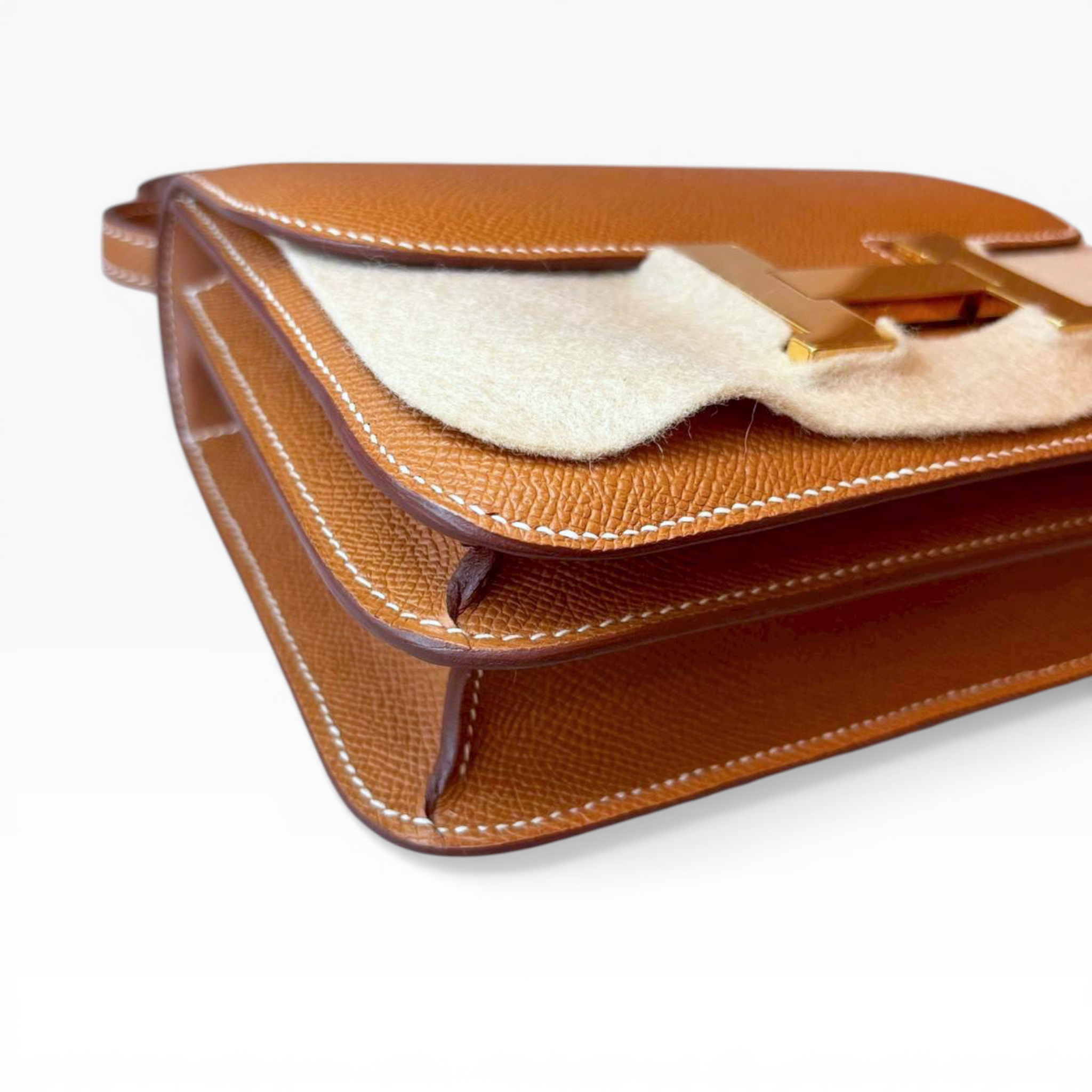 Hermès - Constance 18 Gold Colour Epsom (GHW)