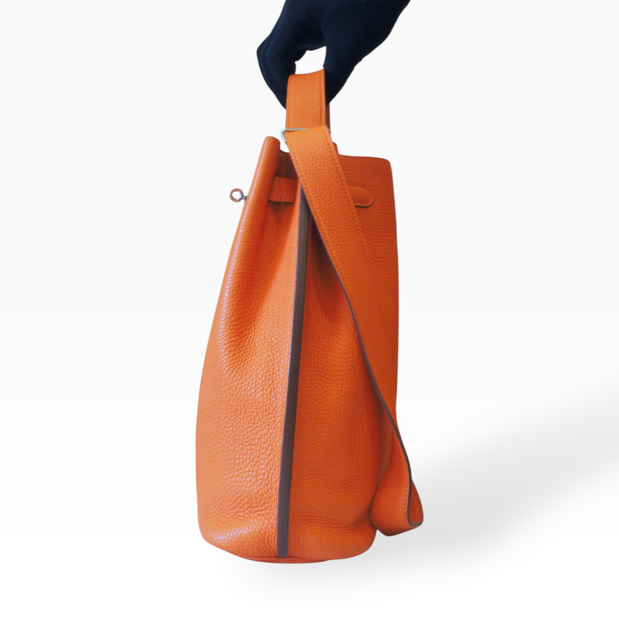 Hermès - So Kelly 22 Orange Togo (PHW)