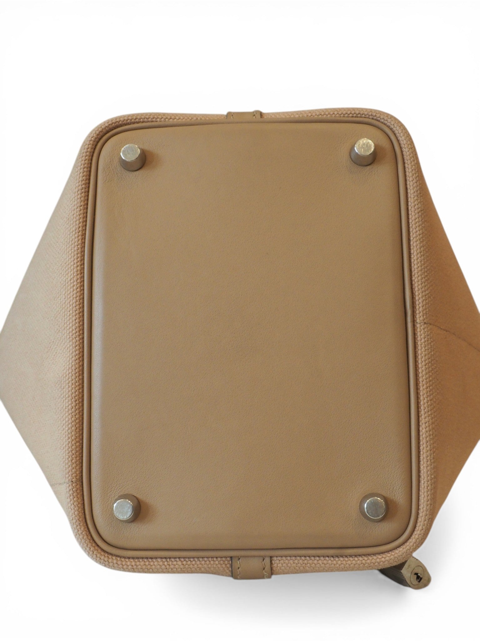 Hermés - Picotin 18 Cargo Beige Tea (PHW)