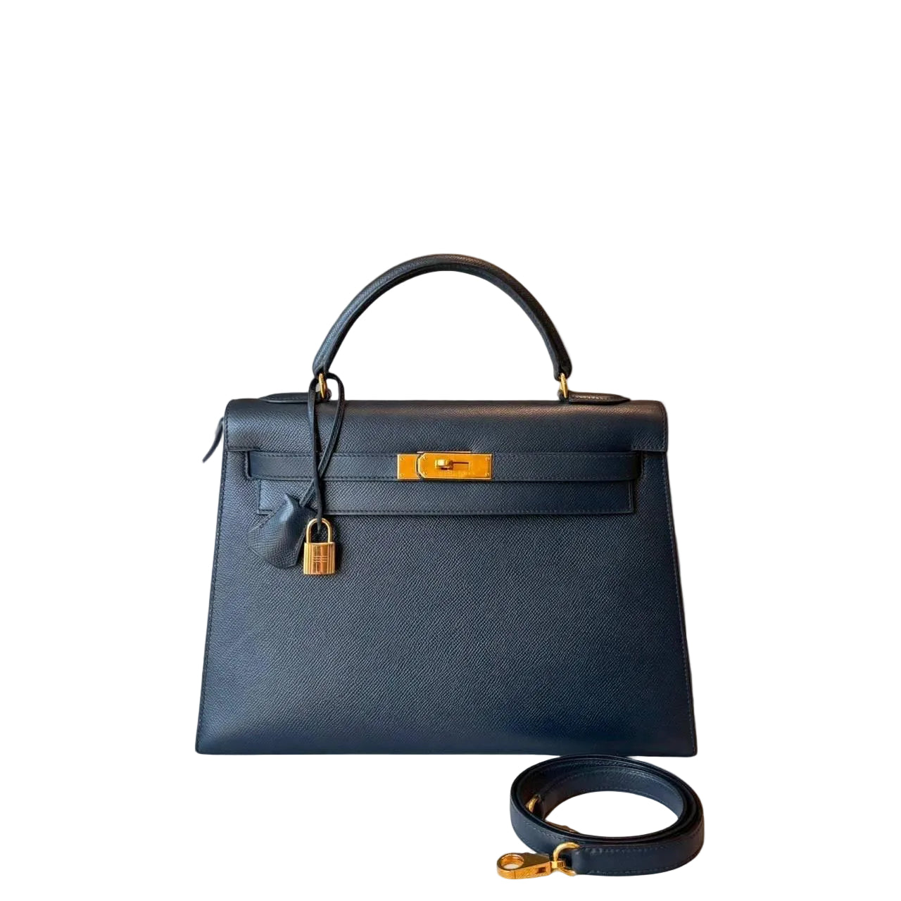 Hermès – Kelly 32 Blue Nuit Epsom Sellier st.Y in O (GHW)